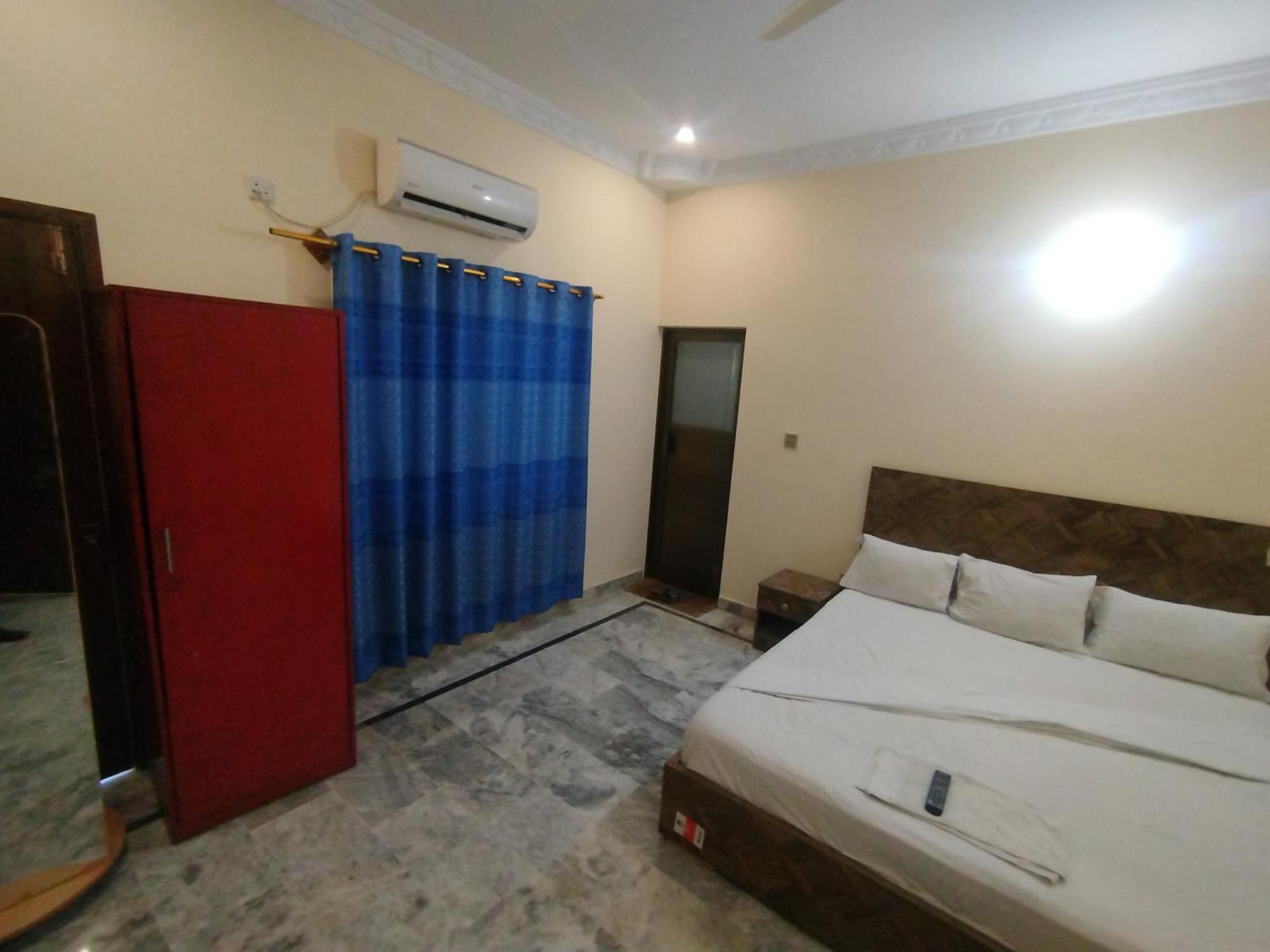 Hotel Crown Plaza, Near Karachi Airport, Darul Sehat Hospital, Dow, Agha Khan And Liaqat Hospital Kültér fotó