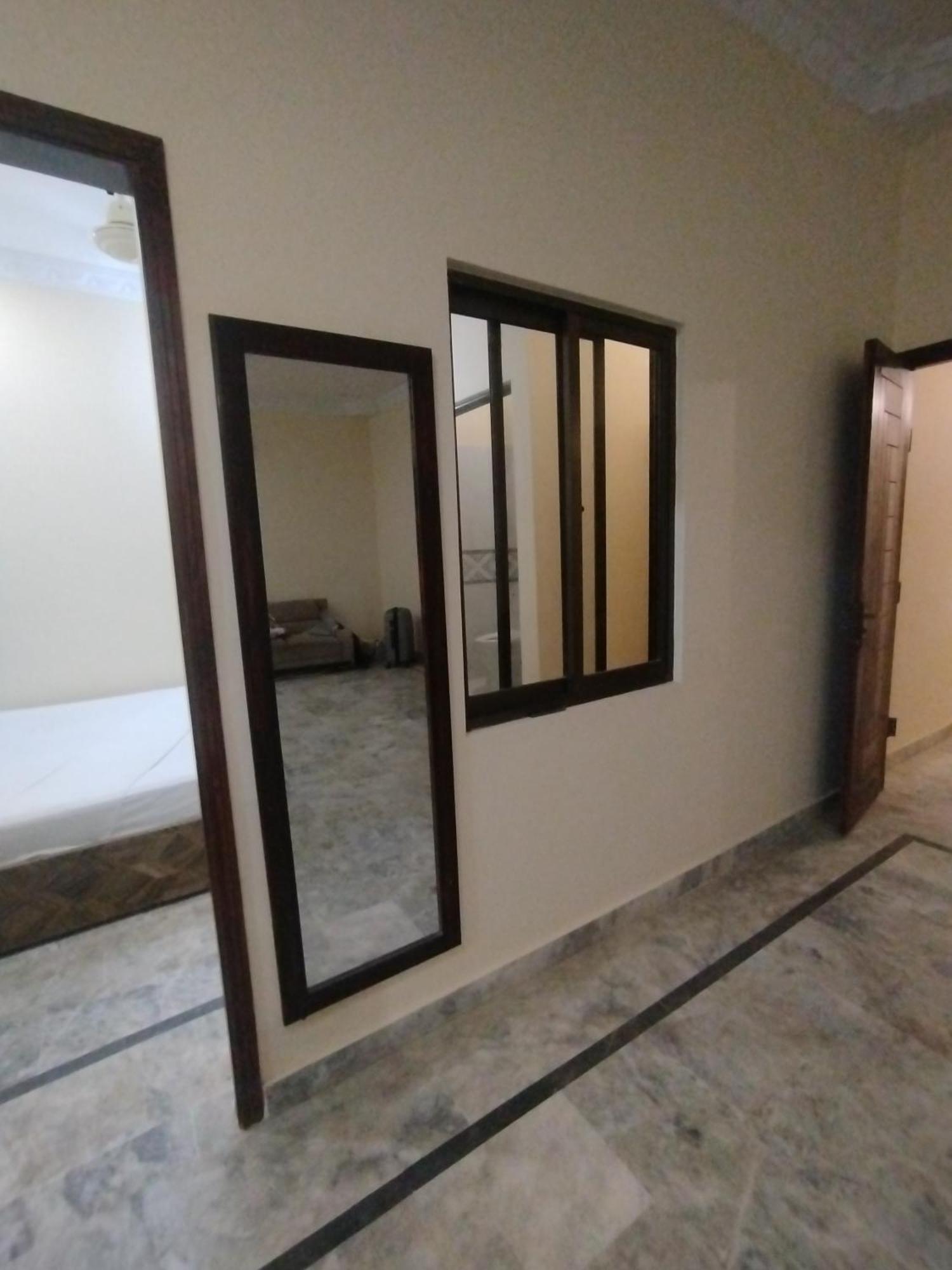 Hotel Crown Plaza, Near Karachi Airport, Darul Sehat Hospital, Dow, Agha Khan And Liaqat Hospital Kültér fotó