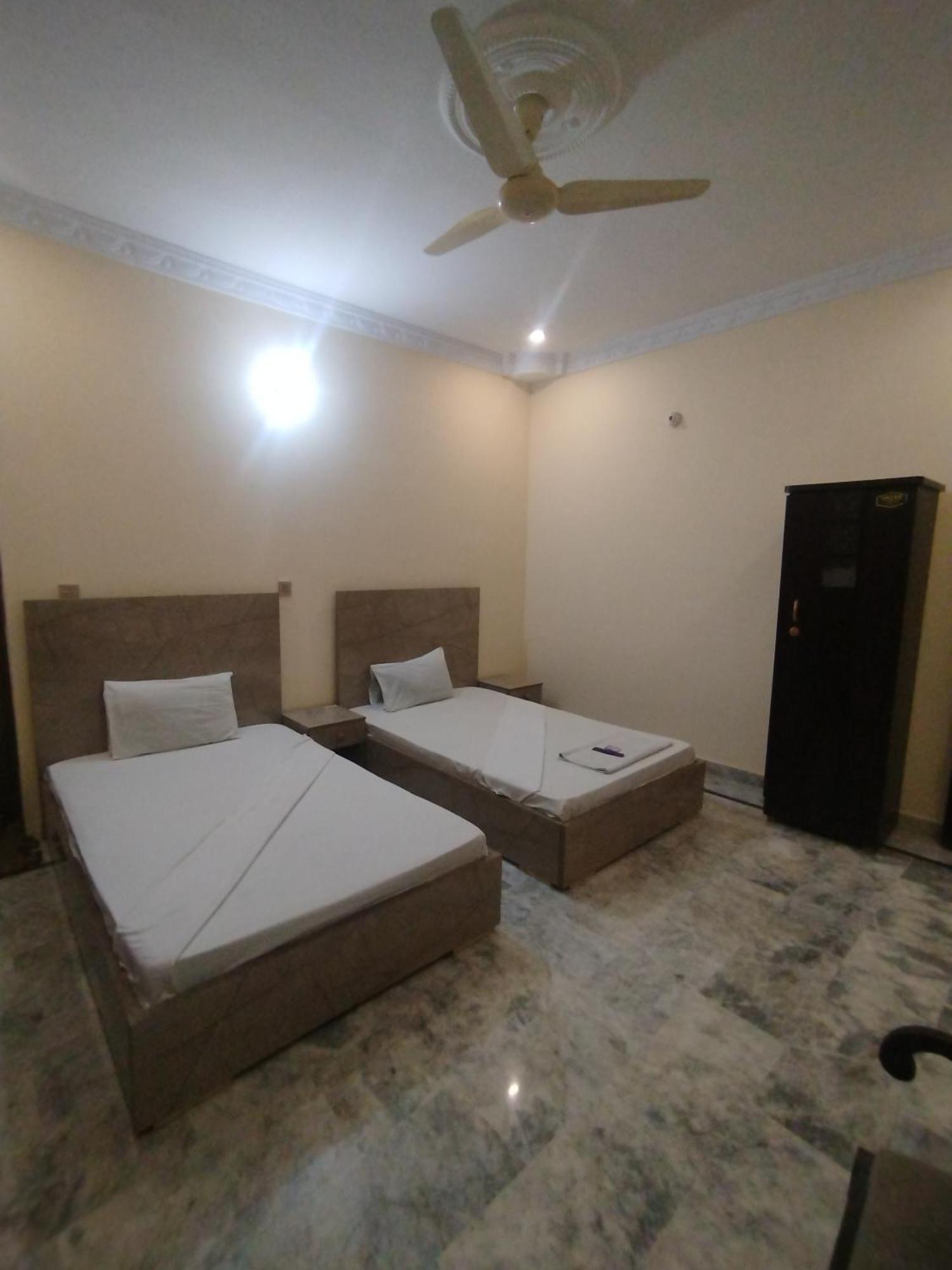 Hotel Crown Plaza, Near Karachi Airport, Darul Sehat Hospital, Dow, Agha Khan And Liaqat Hospital Kültér fotó